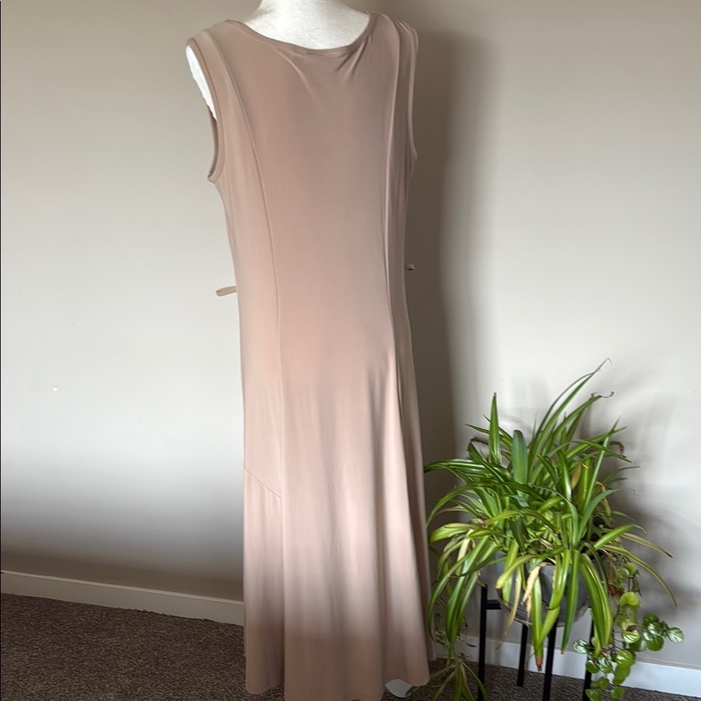 Nina Leonard VTG Nude‎ Tan Sleeveless Scoop Neck Sheath Maxi Jersey SZ L Flaw - Picture 3 of 6